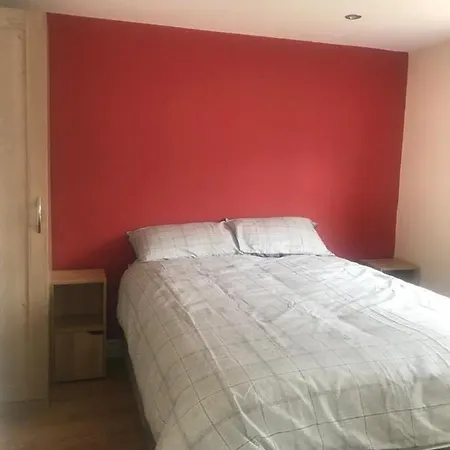 Garden Flat Near The Of Holiday home York