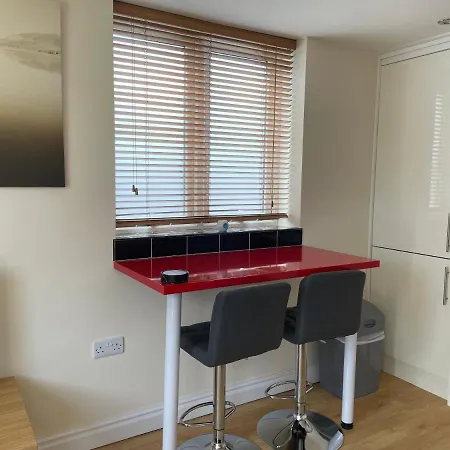 Holiday home Garden Flat Near The Of *