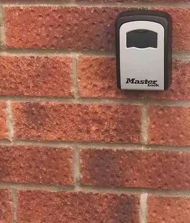 Holiday home Garden Flat Near The Of *